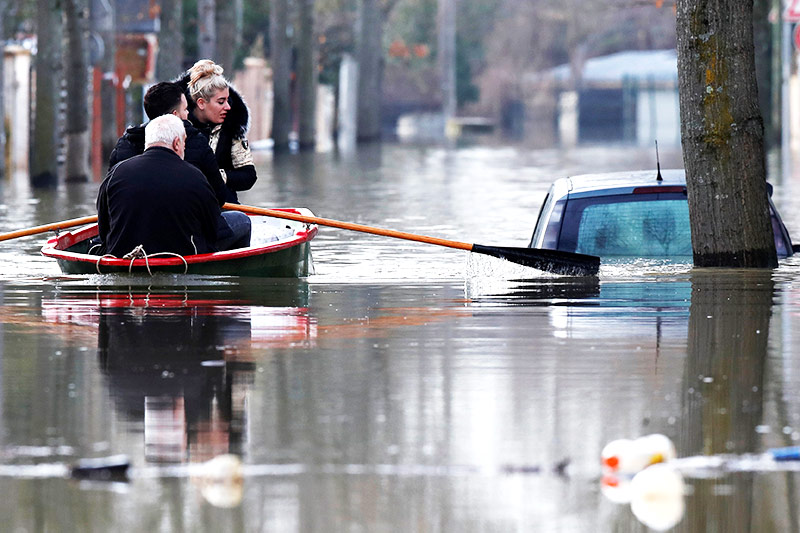 © Reuters/Christian Hartmann Hochwasser in Paris