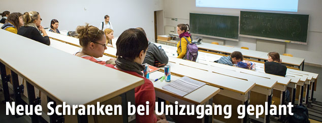 Hörsaal mit Studenten