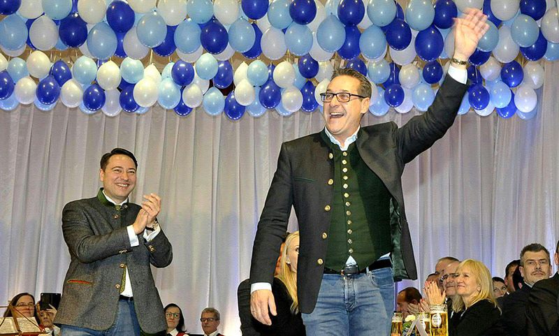© APA/Manfred Fesl Landeshauptmann-Stellvertreter Haimbuchner und Vizekanzler Strache