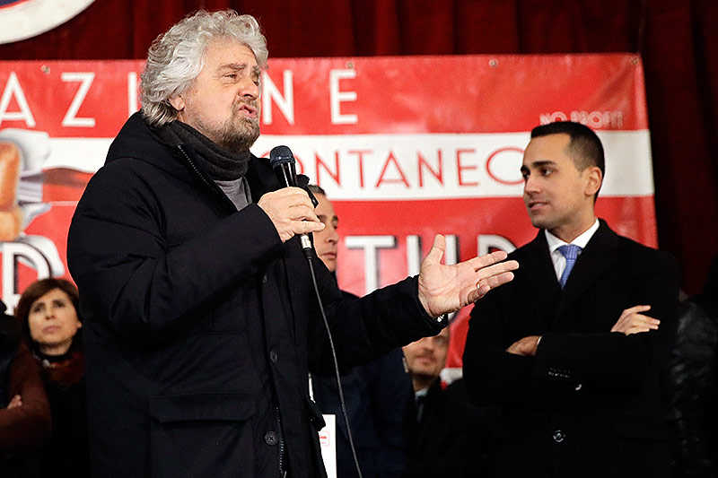 © AP/Alessandra Tarantino Beppe Grillo (Gründer der Fünf-Sterne-Bewegung) während einer Wahlkampfveranstaltung