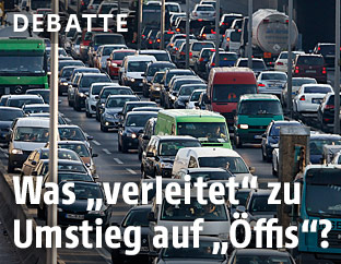 Stau auf Berliner Stadtautobahn