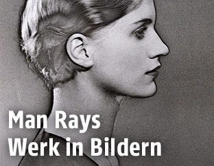 Exponat der ManRay Austellung