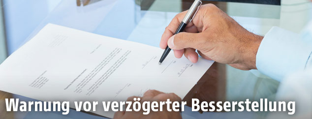 Vertragsunterzeichnung