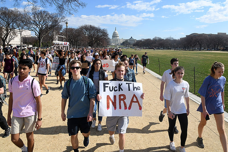 © APA/AFP/Olivier Douliery Protestierende Schüler in Washington