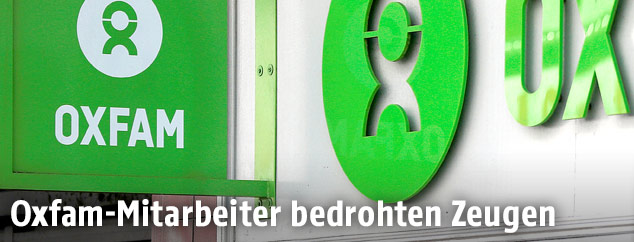 Oxfam-Logo auf einem Gebäude