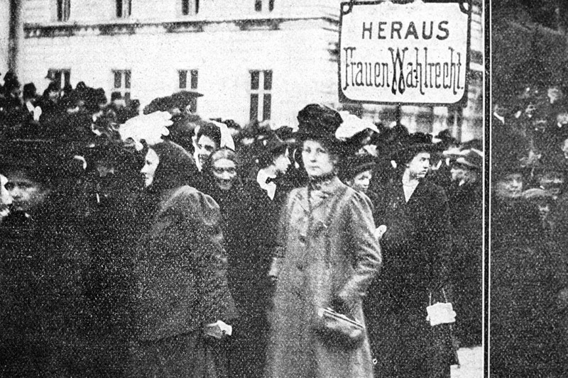 © picturedesk.com/ÖNB-Bildarchiv/Karl Seebald Demonstration für Frauenwahlrecht auf der Wiener Ringstraße