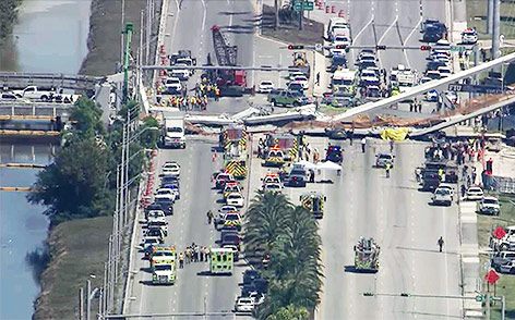 © APA/AP/WPLG-TV Eingestürzte University Bridge in Miami