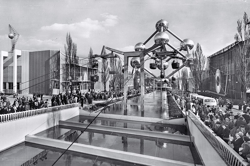 Besucher der Weltausstellung 1958 in Brüssel