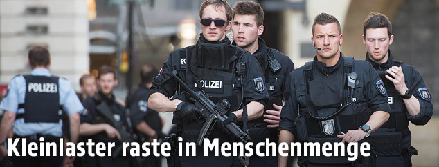 Polizeikräfte