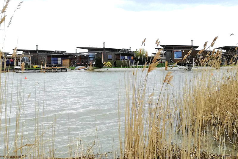 © ORF.at Häuser der Inselwelt Jois im Burgenland