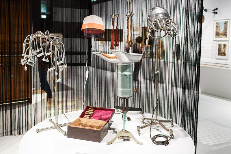 Ausstellungsansicht von "Mit Haut und Haar" im Wien Museum