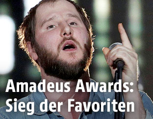 Sänger Michael Marco Fitzthum von der Gruppe "Wanda"