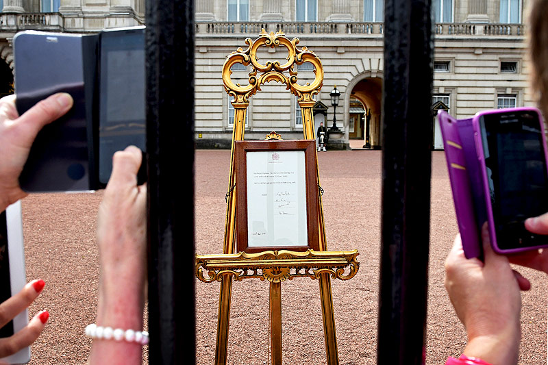 Kundgebung vor dem Buckingham Palast