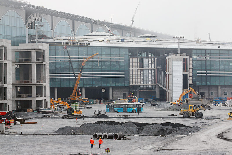 © AP/Lefteris Pitarakis Baustelle von Flughafen