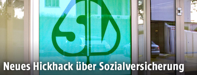 Schild der Sozialversicherung