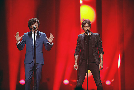 © AP/Armando Franca Ermal Meta und Fabrizio Moro