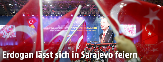 Anhänger des türkischen Präsidenten Tayyip Erdogan in Sarajewo