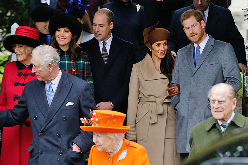 © APA/AP/Alastair Grant Prinz Charles, Königin Elizabeth II, Prinz Philip, Camilla, Herzogin von Cornwall, Kate, Herzogin von Cambridge, Prinz William, Meghan Markle und Prinz Harry