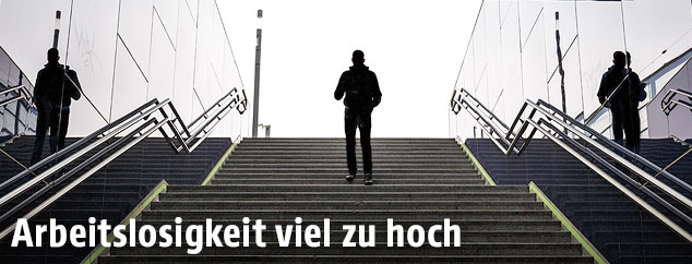 Ein Mann auf einer Treppe