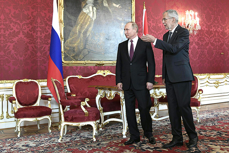 © APA/Hans Klaus Techt Der russische Präsident Wladimir Putin und Bundespräsident Alexander Van der Bellen