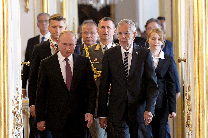 © APA/Hans Klaus Techt Der russische Präsident Wladimir Putin und Bundespräsident Alexander Van der Bellen