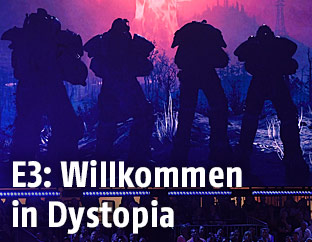 Screen eines Games auf einer Leinwand
