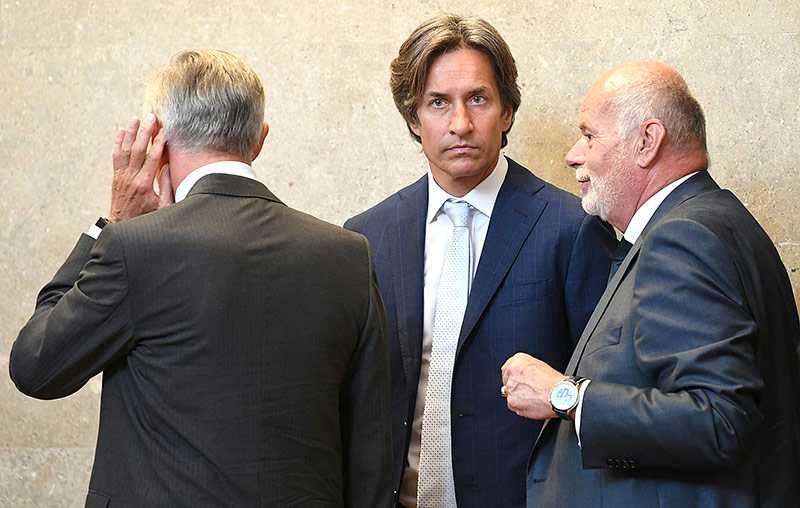 © APA/Helmut Fohringer Angeklagter Walter Meischberger, Angeklagter Karl Heinz Grasser und Anwalt Manfred Ainedter