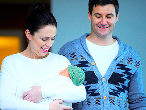 © Reuters/Ross Land Neuseelands Regierungschefin Jacinda Ardern mit ihrem Baby