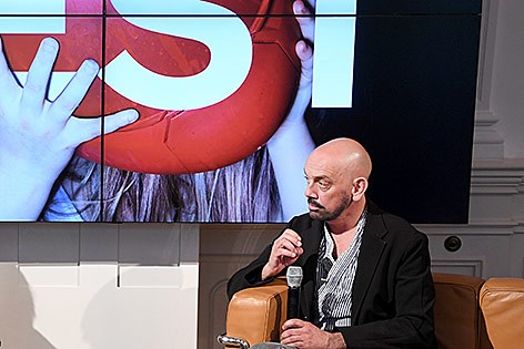 © APA/Roland Schlager Festwochen-Intendant Tomas Zierhofer-Kin
