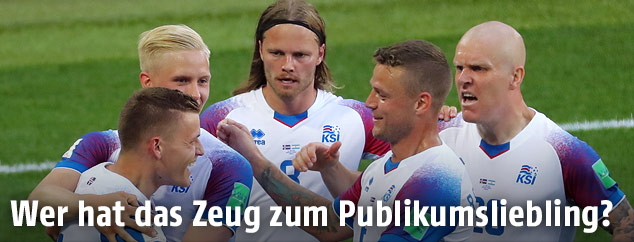 Isländische Spieler jubeln