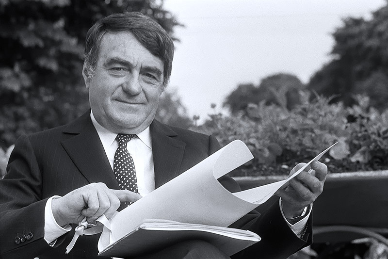 © APA/AFP/Joel Robine Archivbild aus dem Jahr 1985 zeigt den französischen Filmproduzenten Claude Lanzmann