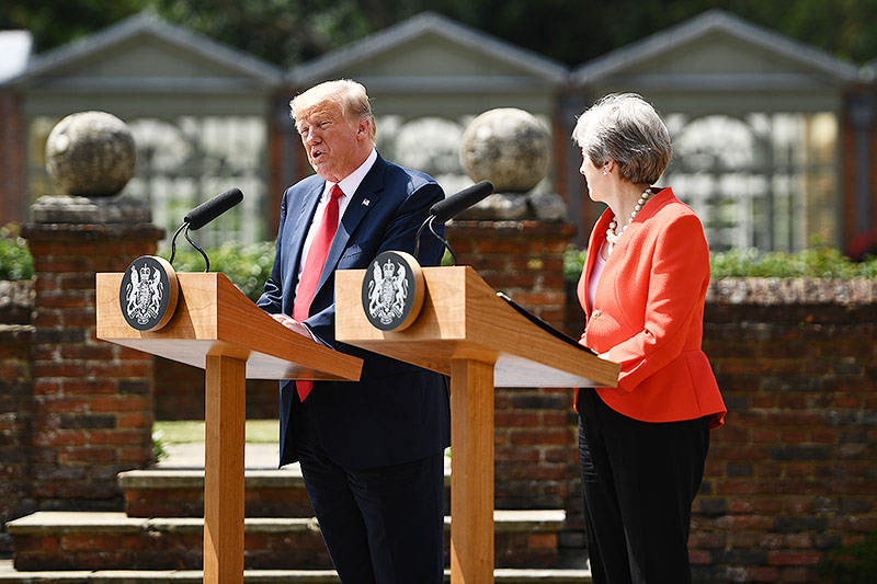 © APA/AFP/Brendan Smialowski Donald Trump und Theresa May