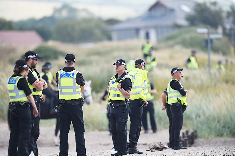 © APA/AFP/Andy Buchanan Polizei