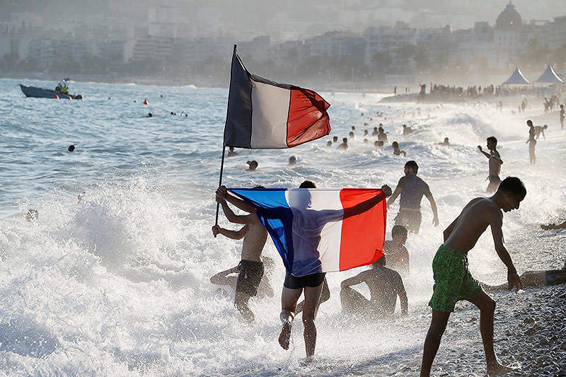 © Reuters/Eric Gaillard Französische Fans