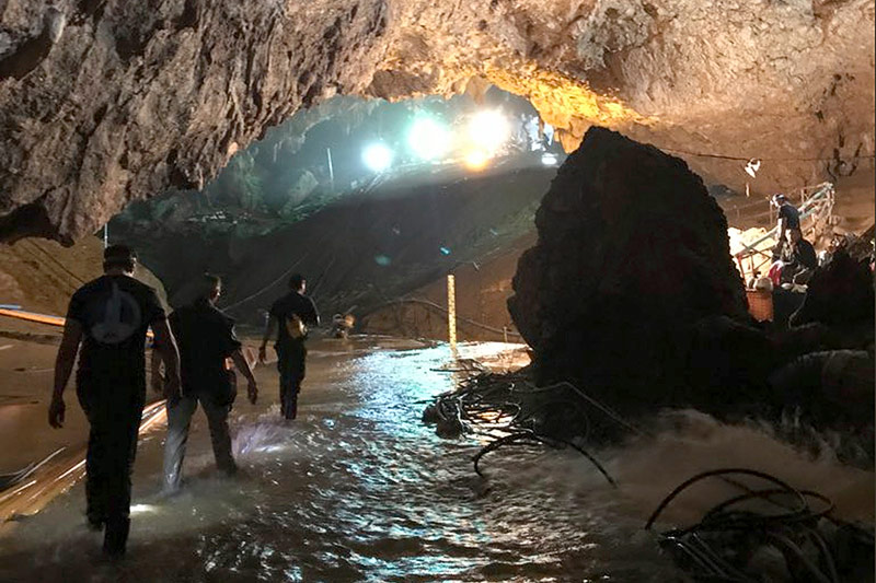 © AP/Courtesy of Elon Musk Retter in der thailändischen Höhle