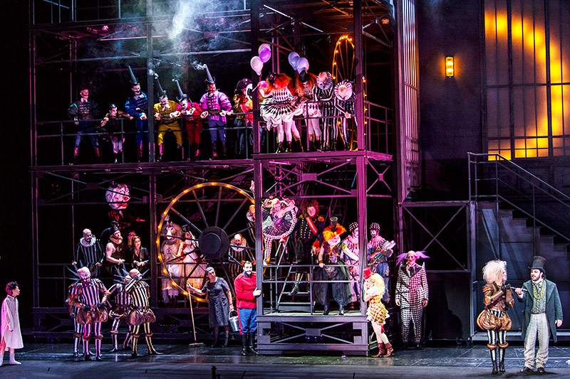 © Salzburger Festspiele/Ruth Walz Szene aus "Die Zauberflöte"