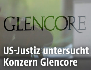 Glencore-Schriftzug auf dem Firmengebäude