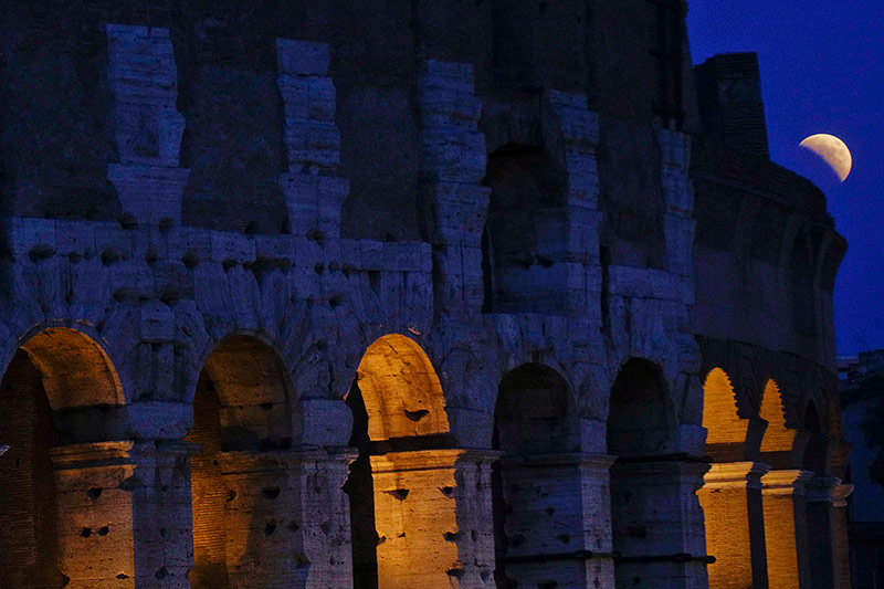 © AP/Gregorio Borgia Mondfinsternis über Rom