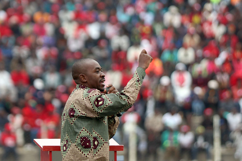 © Reuters/Philimon Bulawayo Der Oppositionschef von Simbabwe, Nelson Chamisa
