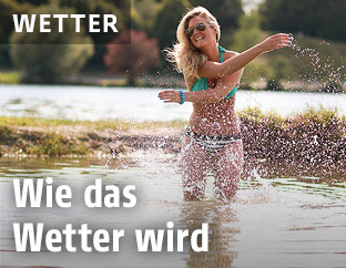 Junge Frau im Wasser