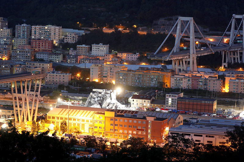 © Reuters/Stefano Rellandini Zerstörte Brücke in Genua