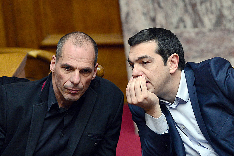 © Louisa Gouliamaki Griechenlands Ex-Finanzminister, Gianis Varoufakis und Ministerpräsident Alexis Tsipras im Jahr 2015