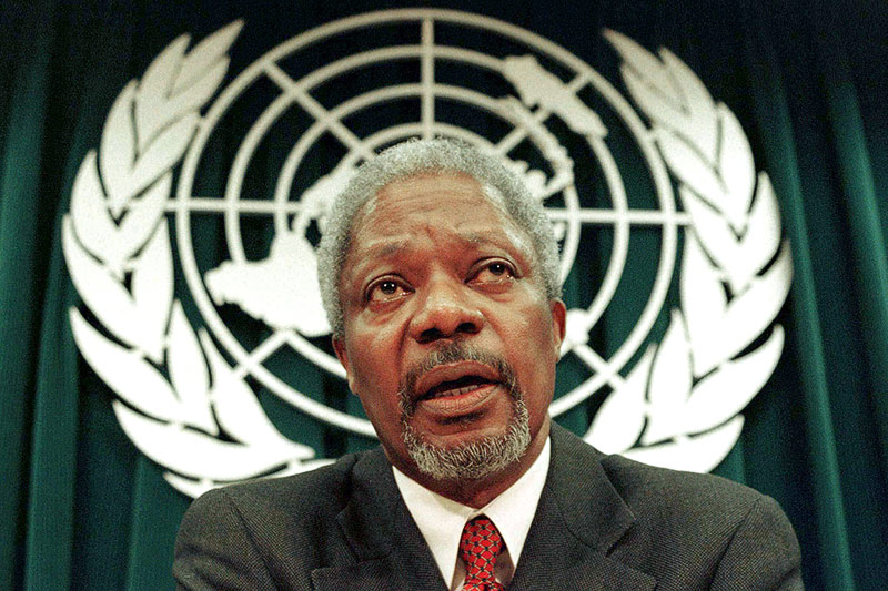 © Reuters/Peter Morgan UNO-Generalsekretär Kofi Annan während seiner ersten Pressekonferenz 1996