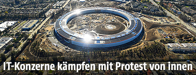 Bau des Apple-Campus 2 im Silicon Valley in Cupertino (Kalifornien)