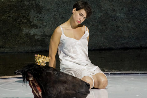© ORF/Roman Zach-Kiesling Die itauische Sopranistin Asmik Grigorian bei der Probe zu "Salome"