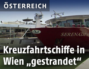 Schiffe warten in Wien