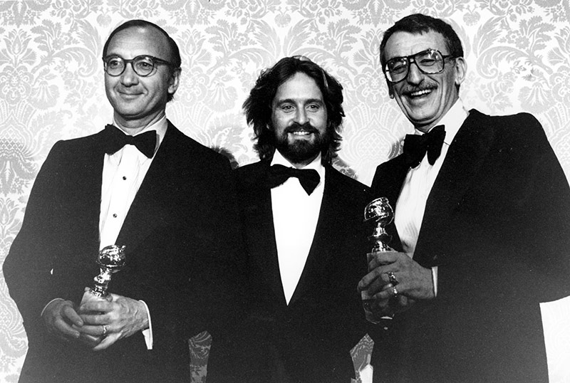 © AP Neil Simon, Michael Douglas and Herbert Ross bei den Golden Globes 1978