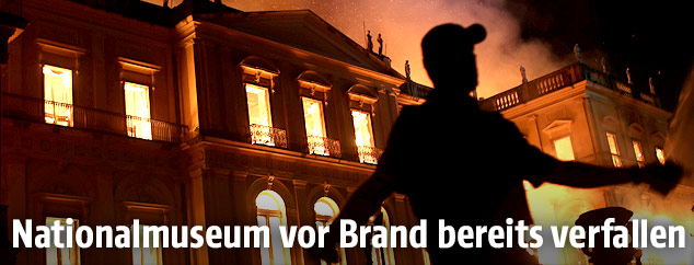 Brasiliens Nationalmuseum in Vollbrand